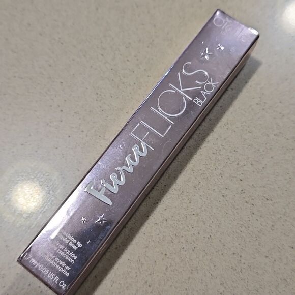 CIATE LONDON fierce flicks precision tip liquid liner in black NWT - Picture 4 of 8
